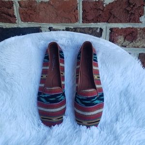 Teysha Hand-crafted Woven Flats Size 11
